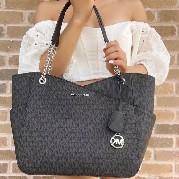 NWT Michael Kors Large Handbag💕Gaby’sBags - Picture 2 of 5